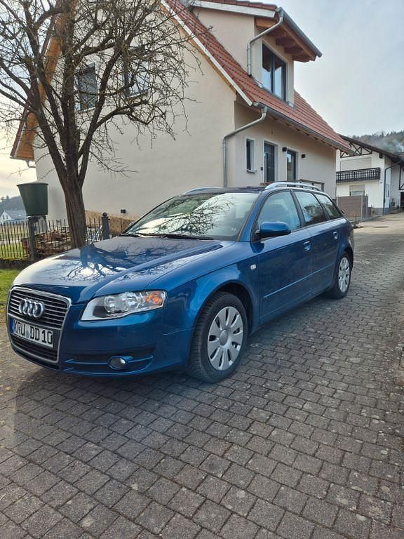 Gebraucht Audi A4 131 PS (96 kW) 2005 Blau Kombi
