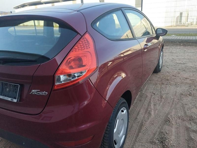 Gebraucht Ford Fiesta Trend 60 PS (44 kW) 2010 Kleinwagen