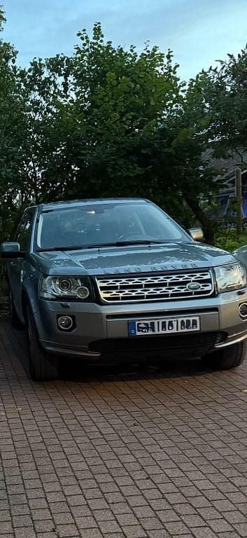 Grau Gebraucht 2012 Land Rover Freelander 2 SE Dynamic SUV | 14.100 € (Etwas zu teuer) - Bild 1/4
