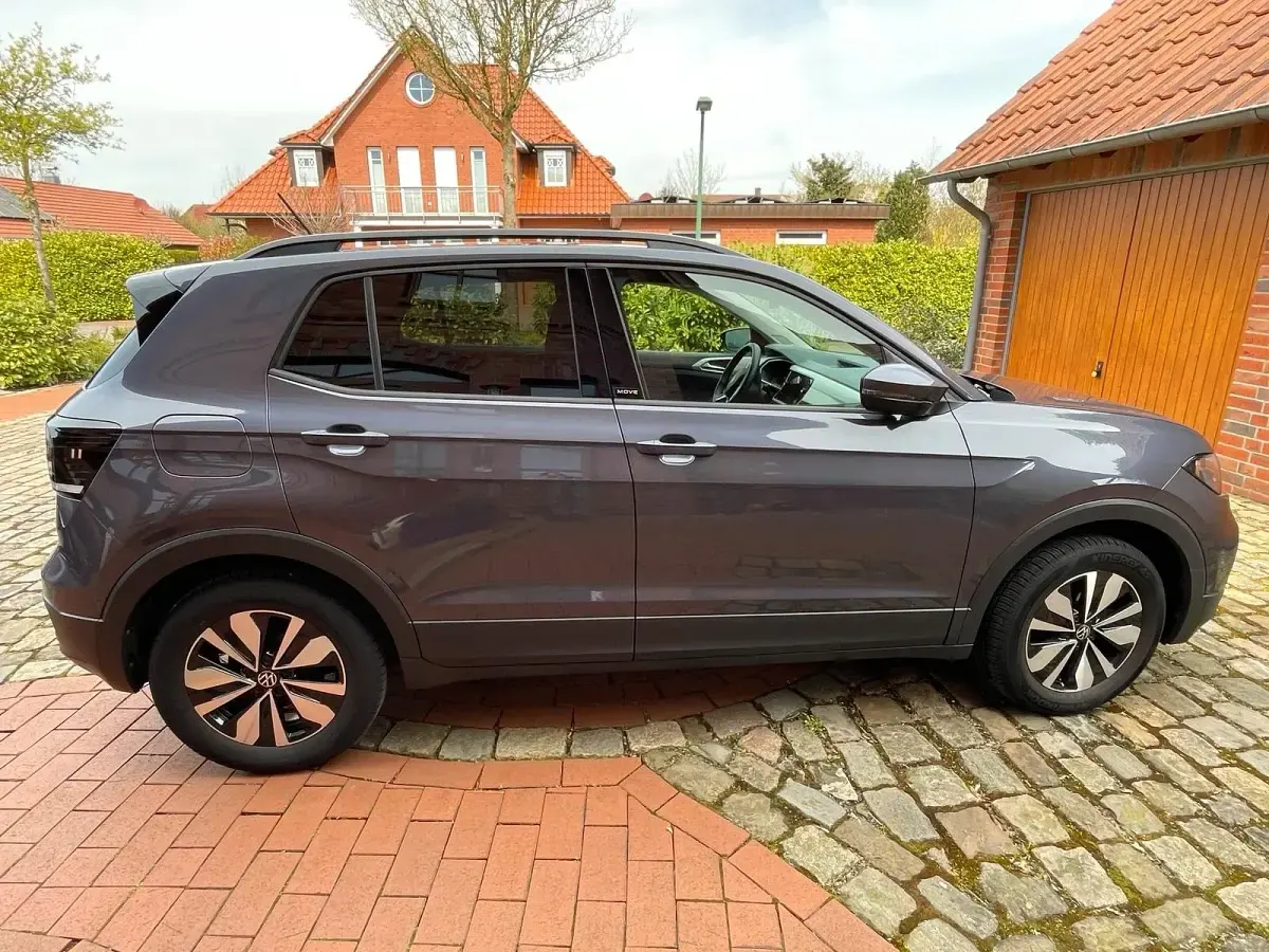 Gebraucht VW T-Cross Move 95 PS (69 kW) 2023 Grau SUV