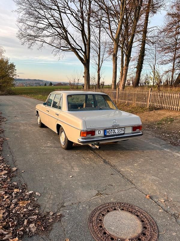 Gebraucht Mercedes W114 95 PS (69 kW) 1972 Limousine