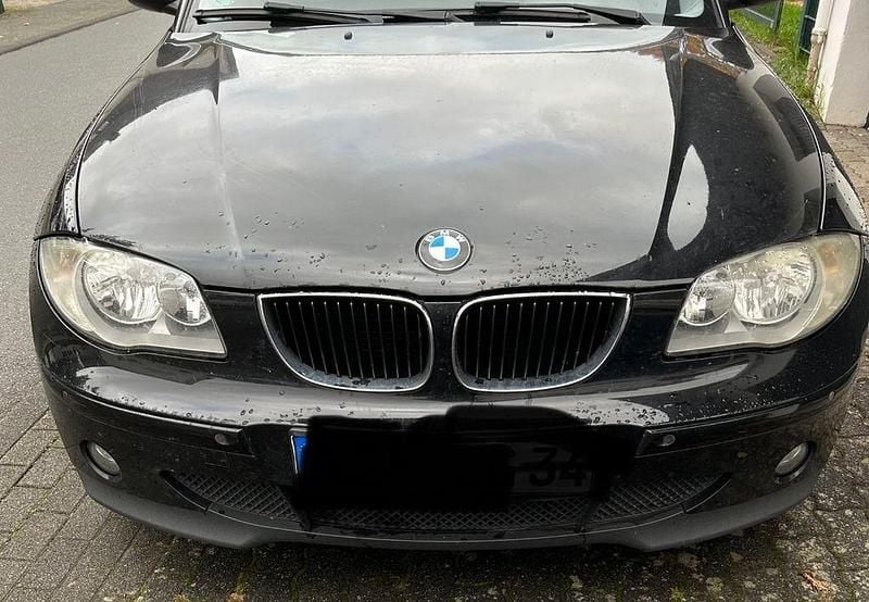 Schwarz Gebraucht 2005 BMW 116 Kleinwagen | 2.100 € (Guter Preis) - Bild 1/4