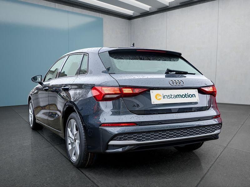 Gebraucht Audi A3 116 PS (85 kW) 2025 Grau Limousine