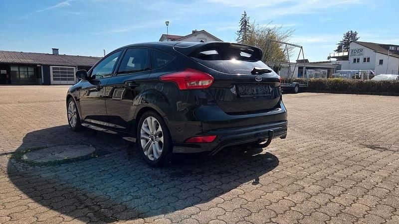 Brugt Ford Focus ST-Line 140 HK (102 kW) 2018 Sort Sedan