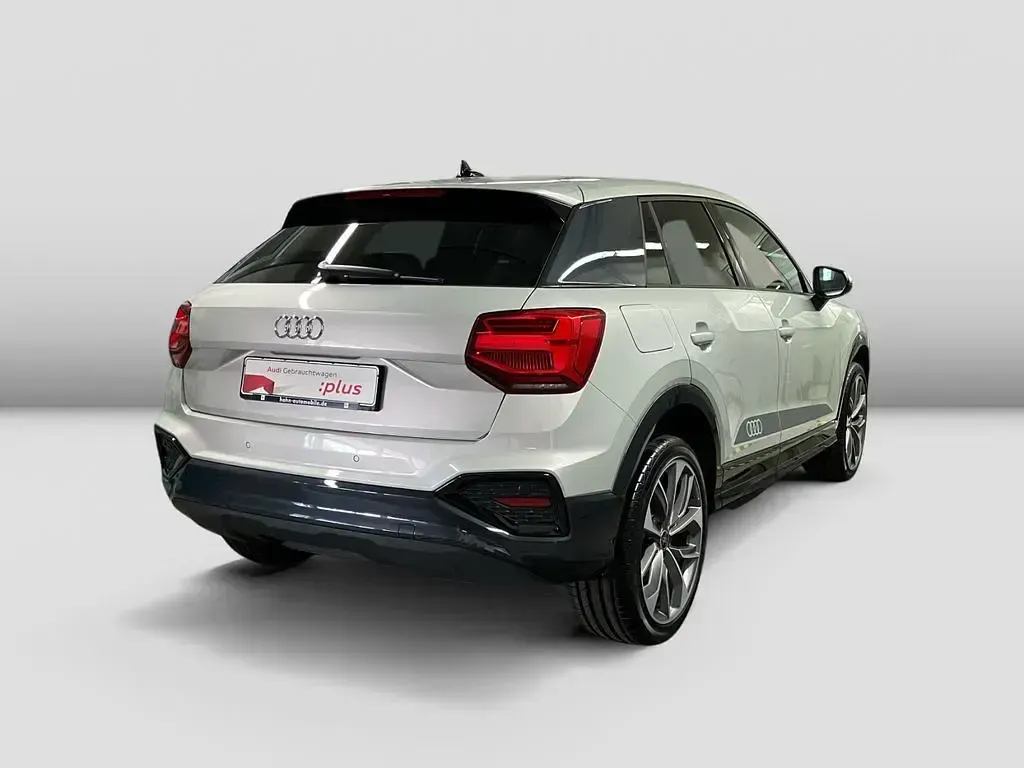 Używany Audi Q2 Advanced 150 KM (110 kW) 2024 Srebrny SUV