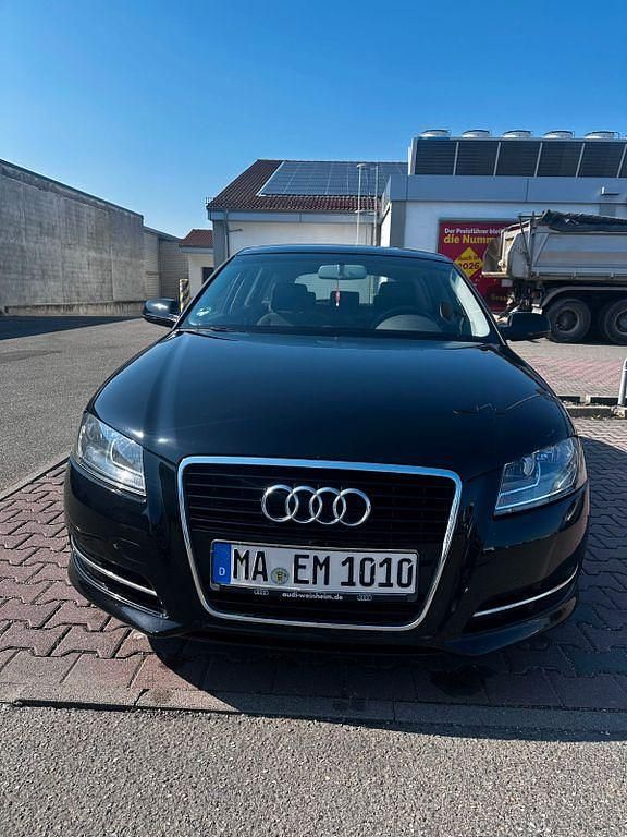 Gebraucht Audi A3 Attraction 105 PS (77 kW) 2012 Schwarz Kleinwagen