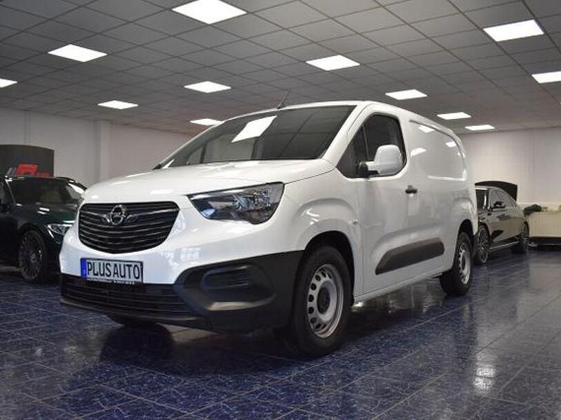 Gebraucht Opel Combo Edition 131 PS (96 kW) 2022 Weiß Van / Kleinbus