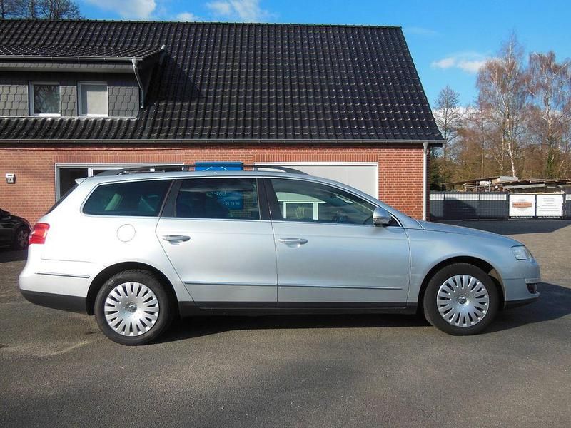 Gebraucht VW Passat Comfortline 122 PS (89 kW) 2010 Silber Kombi