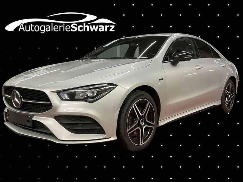 Amg iridiumsilber metallic Gebraucht 2021 Mercedes CLA250e AMG Limousine | 26.290 € (Fairer Preis) - Bild 1/3