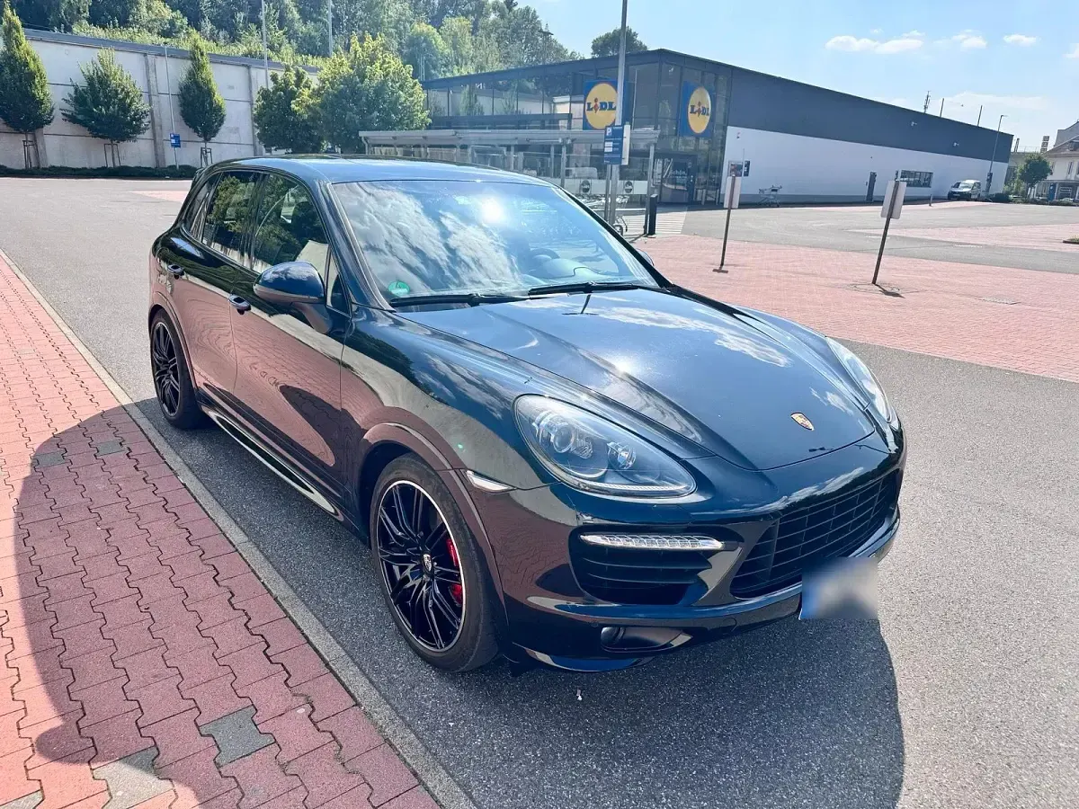 Gebraucht Porsche Cayenne GTS 420 PS (308 kW) 2013 Schwarz SUV