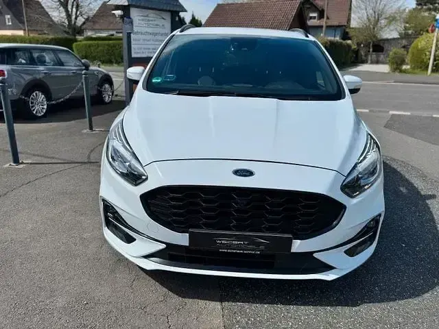 Używany Ford S-MAX ST-Line 190 KM (139 kW) 2021 Biały Minivan