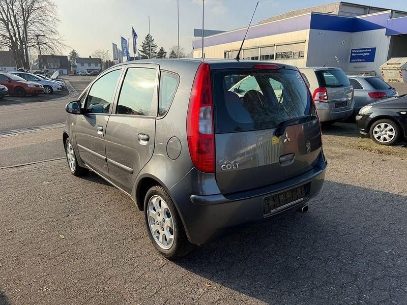 Gebraucht Mitsubishi Colt Invite 95 PS (69 kW) 2005 Grau Kleinwagen