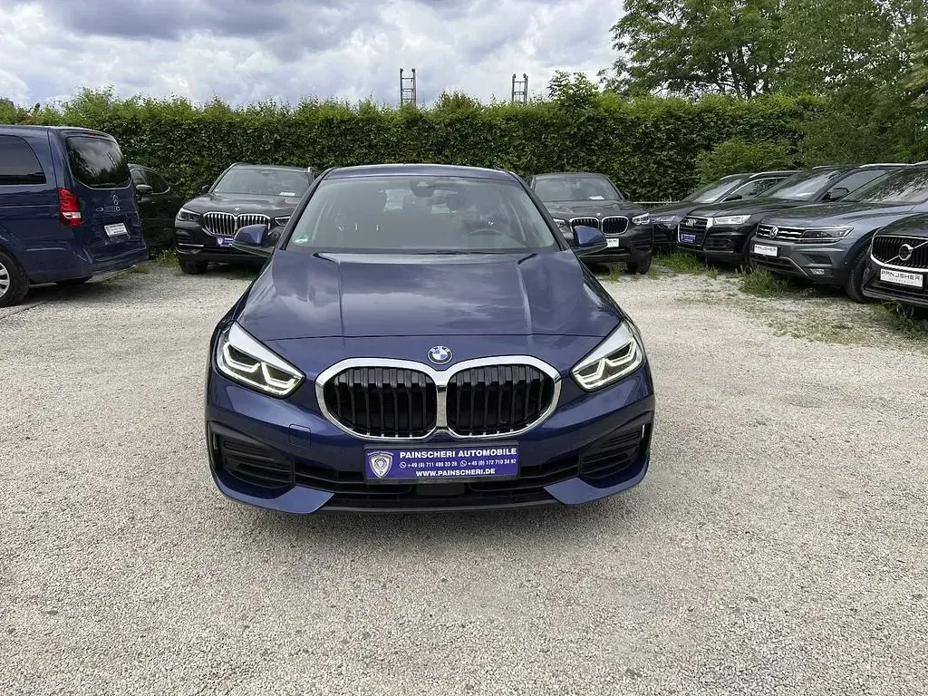 Gebraucht BMW 118 Advantage 150 PS (110 kW) 2023 Phytonicblau Limousine