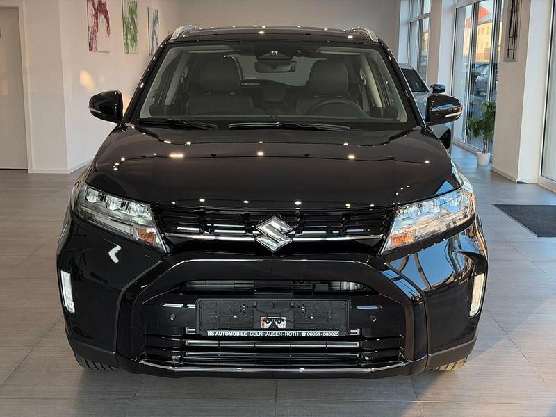 Neu Suzuki Vitara Comfort+ 110 PS (80 kW) 2026 Schwarz SUV