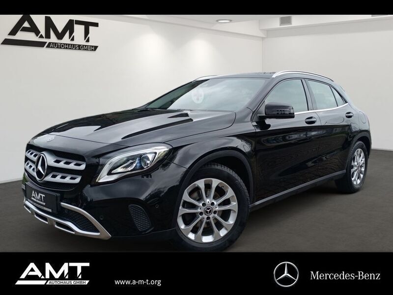 Schwarz Gebraucht 2018 Mercedes GLA200 Urban SUV | 20.900 € (Fairer Preis) - Bild 1/4