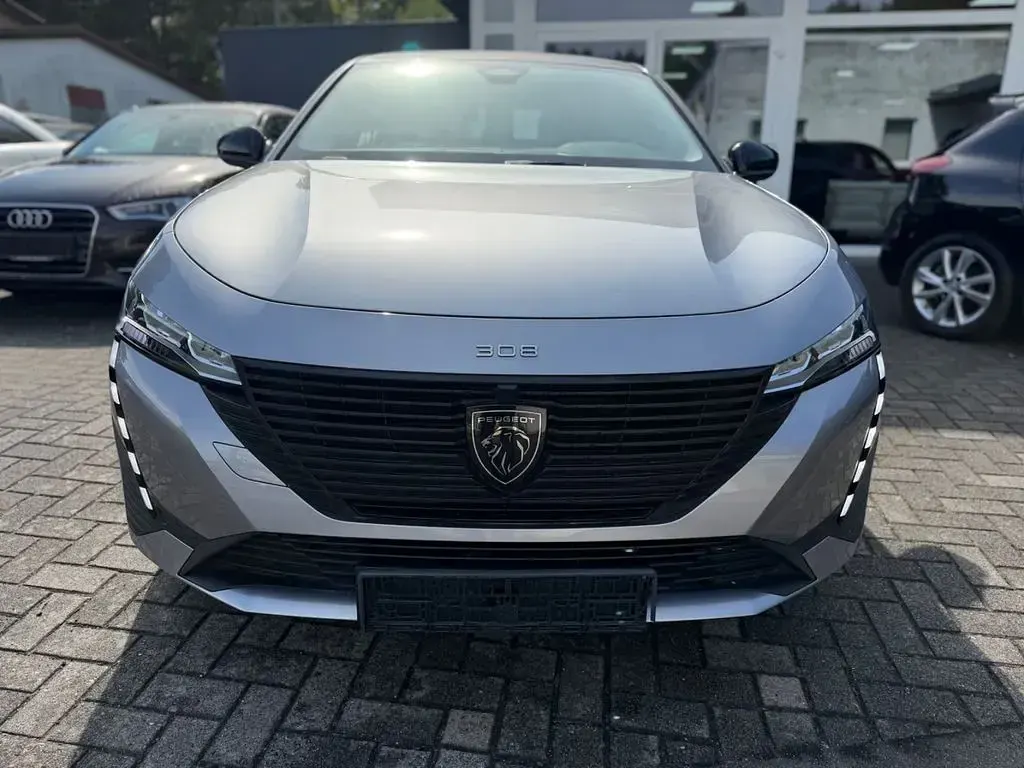 Gebraucht Peugeot 308 Active 131 PS (96 kW) 2022 Grau Limousine