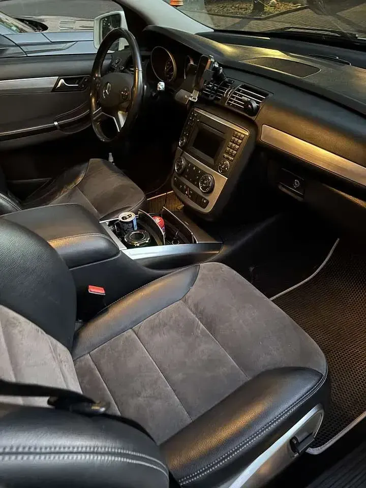 Gebraucht Mercedes R300 190 PS (139 kW) 2011 Van / Kleinbus
