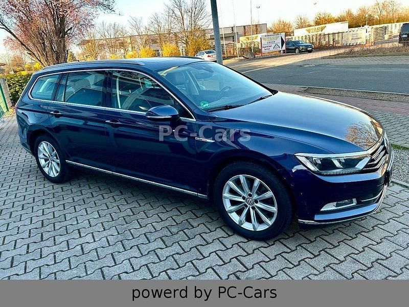 Gebraucht VW Passat Highline 150 PS (110 kW) 2016 Blau Kombi