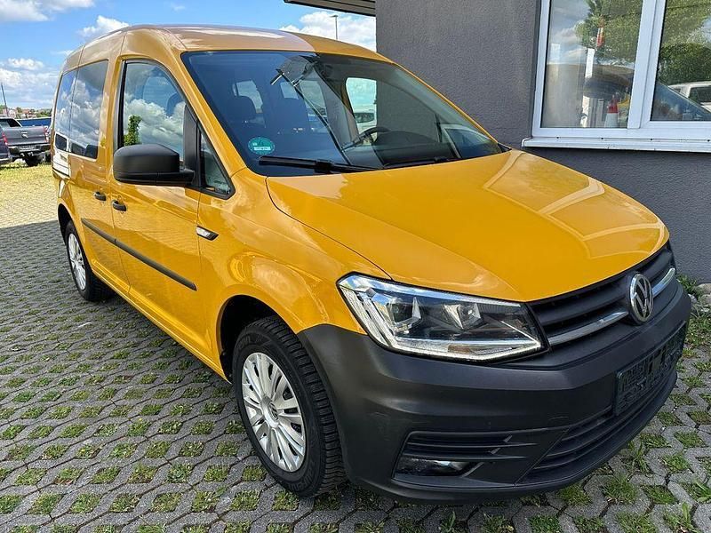 Gelb Gebraucht 2020 VW Caddy Trendline Van / Kleinbus | 10.900 € (Teuer) - Bild 1/4