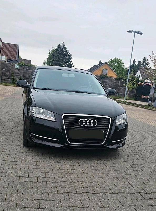Schwarz Gebraucht 2012 Audi A3 Sportback Kleinwagen | 7.800 € (Fairer Preis) - Bild 1/4