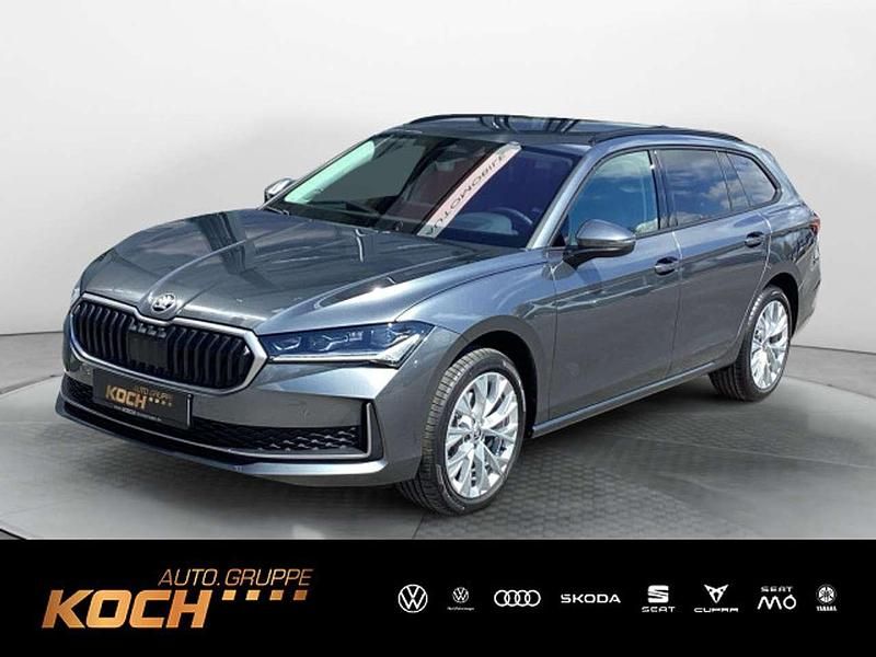 Gebraucht Skoda Superb Selection 150 PS (110 kW) 2025 Graphite grau metallic Kombi