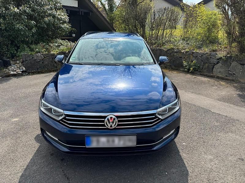 Second-hand VW Passat 150 CP (110 kW) 2017 Albastru Break