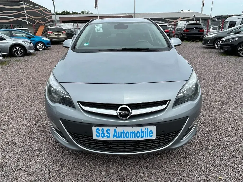 Gebraucht Opel Astra Active 140 PS (102 kW) 2013 Silber Kombi