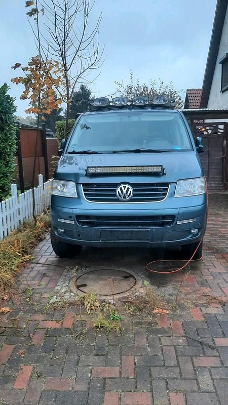 Grau Gebraucht 2009 VW Multivan Van | 16.500 € - Bild 1/4