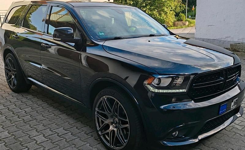 Schwarz Gebraucht 2016 Dodge Durango SUV | 26.500 € (Fairer Preis) - Bild 1/4