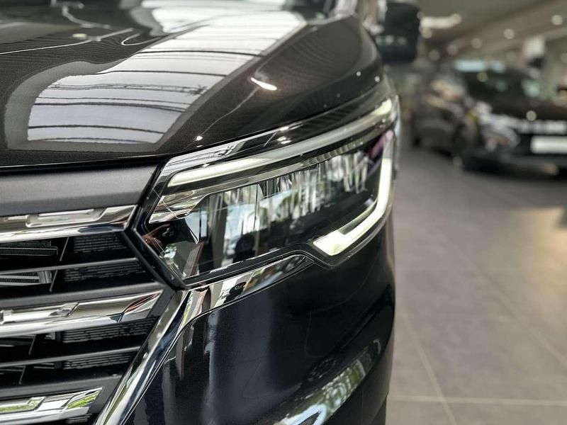 Gebraucht Renault Trafic 170 PS (125 kW) 2025 Tenebroschwarz metallic Van / Kleinbus