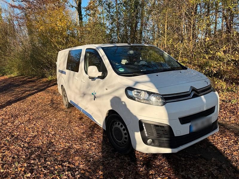 Gebraucht Citroën Jumpy 122 PS (89 kW) 2021 Weiß Van / Kleinbus