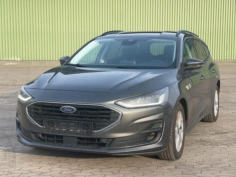 Gebraucht Ford Focus 120 PS (88 kW) 2022 Grau Limousine