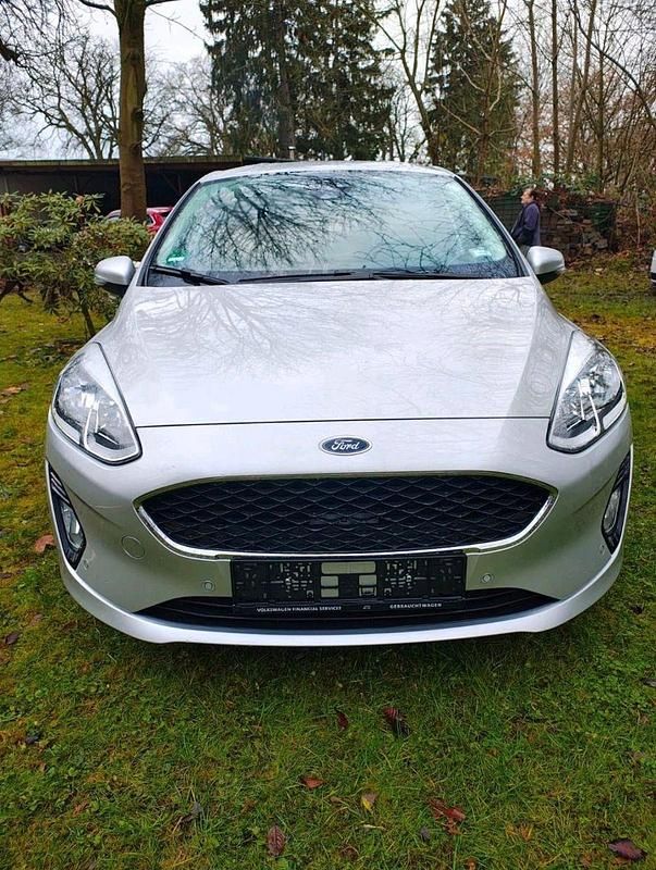 Gebraucht Ford Fiesta Cool & Connect 86 PS (63 kW) 2019 Silber Kleinwagen