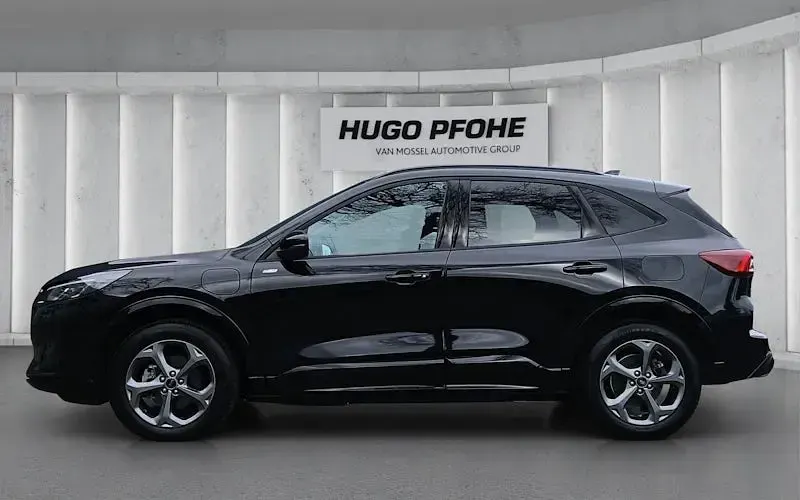 Gebraucht Ford Kuga ST-Line 243 PS (178 kW) 2025 Schwarz SUV