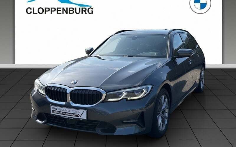 Grau Gebraucht 2022 BMW 320 Sport Line Kombi | 25.875 € (Guter Preis) - Bild 1/2
