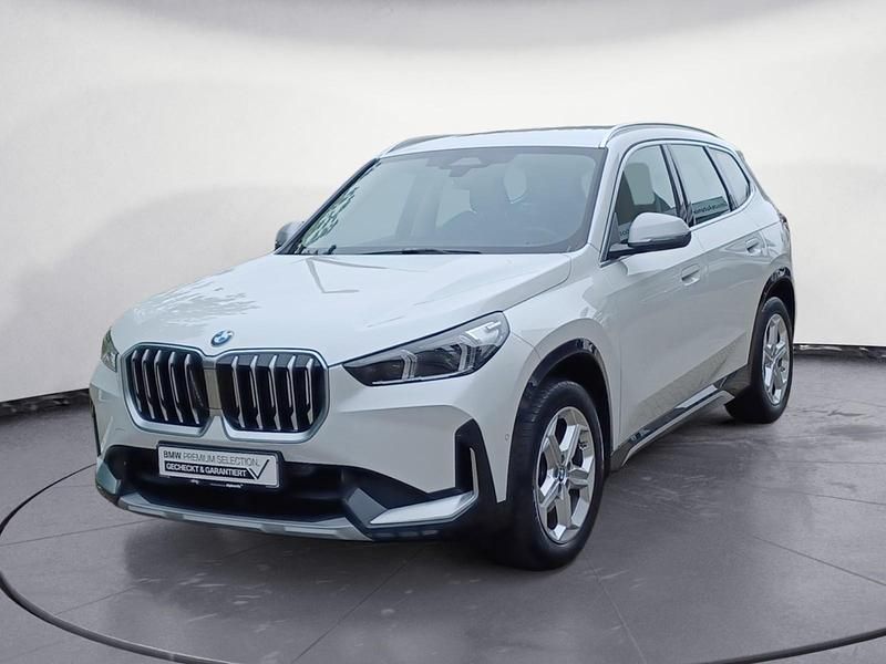 Weiß Gebraucht 2024 BMW X1 Sport Line SUV | 35.250 € (Fairer Preis) - Bild 1/4