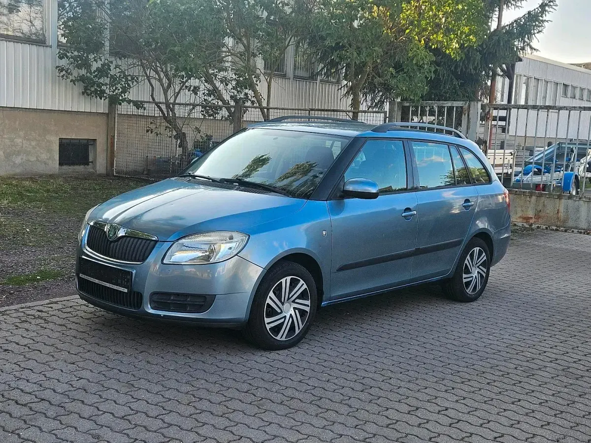 Gebraucht Skoda Fabia 2009 Blau Kombi