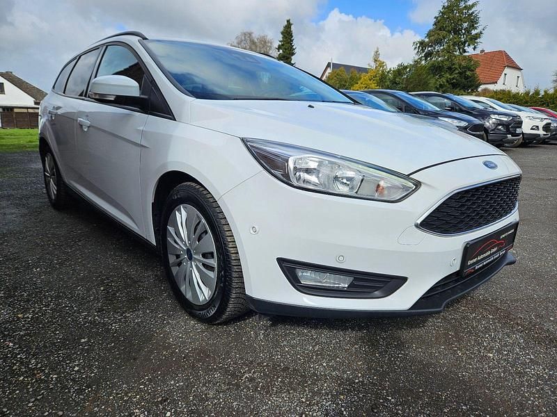 Gebraucht Ford Focus Business Edition 125 PS (91 kW) 2017 Weiß Kombi