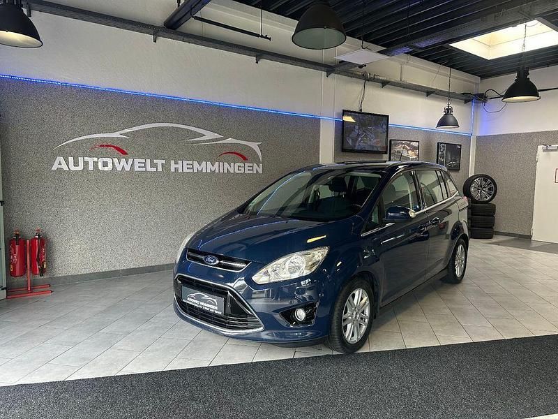 Blazerblau Gebraucht 2014 Ford Grand C-Max Titanium Van / Kleinbus | 7.999 € (Etwas zu teuer) - Bild 1/4