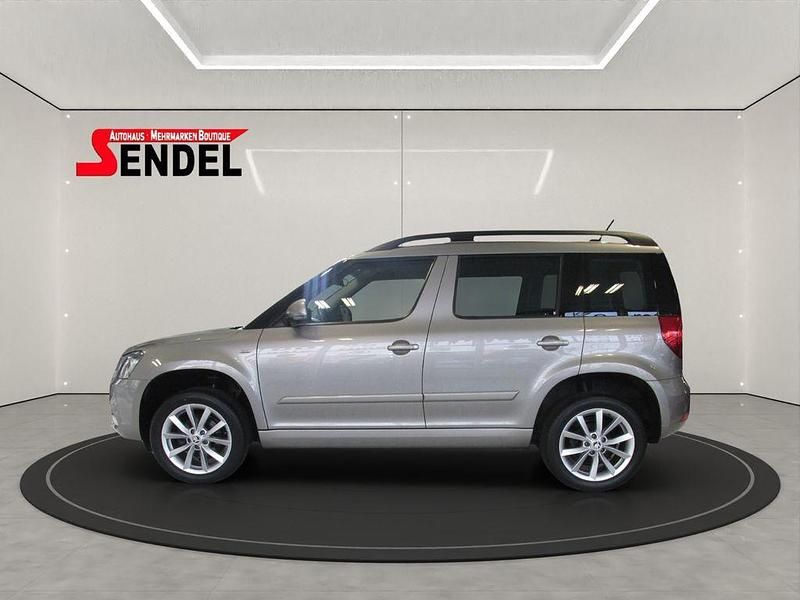 Beige Gebraucht 2017 Skoda Yeti Drive SUV | 12.999 € (Fairer Preis) - Bild 1/4