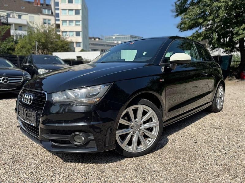 Brillantschwarz Gebraucht 2012 Audi A1 Ambition Kleinwagen | 11.950 € (Teuer) - Bild 1/4