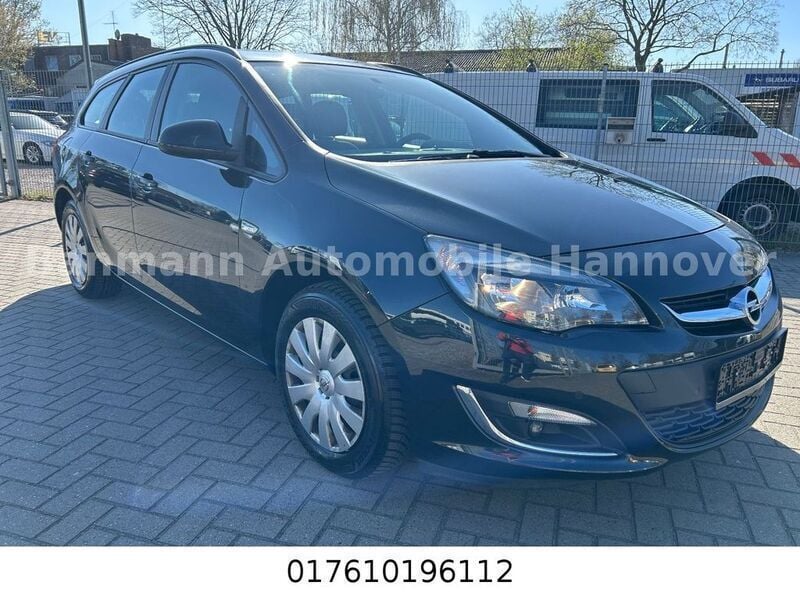 Schwarz Gebraucht 2013 Opel Astra Edition Kombi | 4.399 € (Fairer Preis) - Bild 1/4