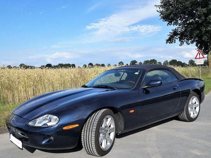 Gebraucht Jaguar XK8 284 PS (208 kW) 1999 Blau Cabrio