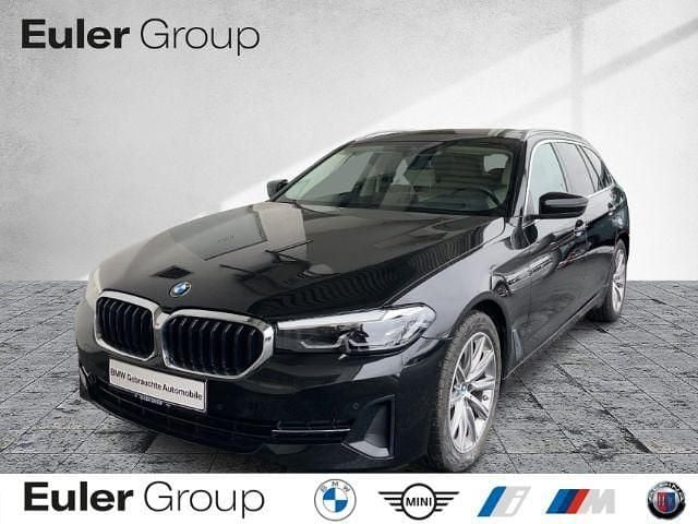 Gebraucht BMW 520 190 PS (139 kW) 2022 Saphirschwarz metallic Kombi