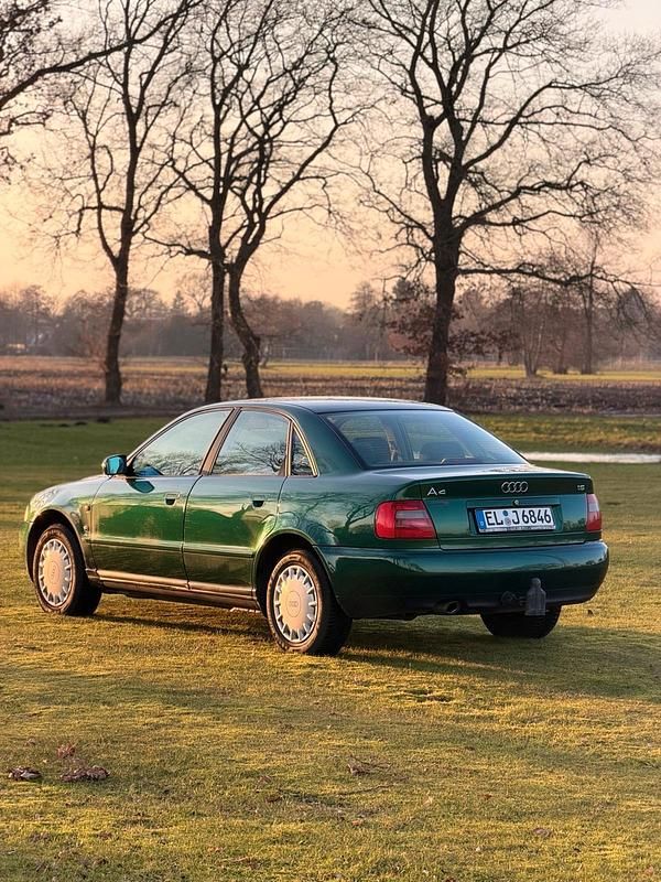 Gebraucht Audi A4 105 PS (77 kW) 1998 Grün Limousine