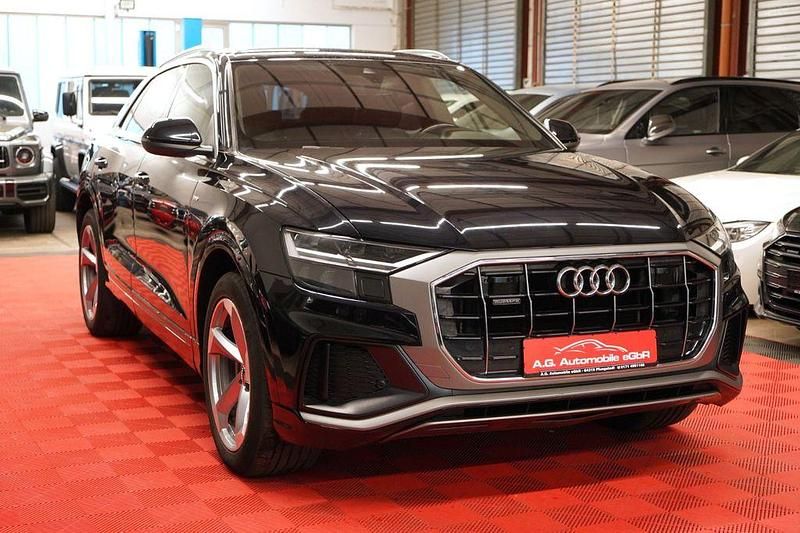Gebraucht Audi Q8 S-Line 286 PS (210 kW) 2018 Orcaschwarz/deep black SUV