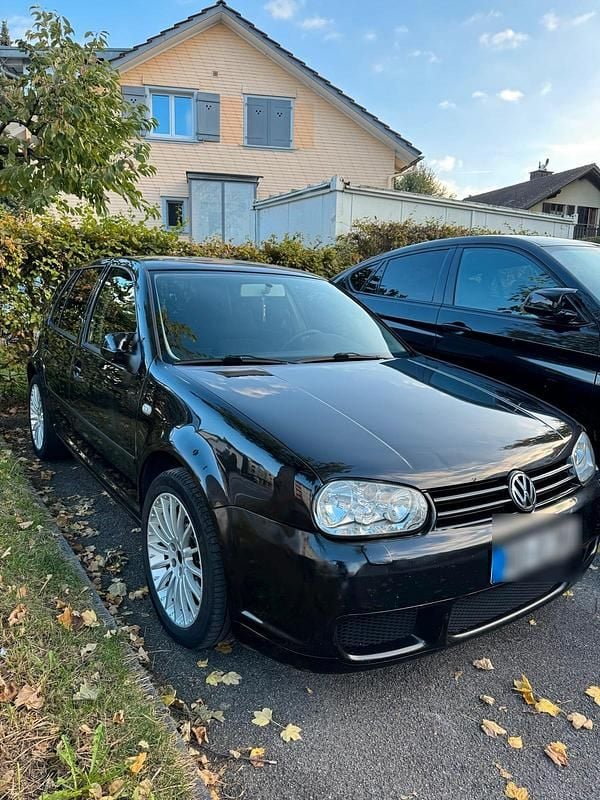 Schwarz Gebraucht 2001 VW Golf IV Kleinwagen | 3.000 € - Bild 1/4