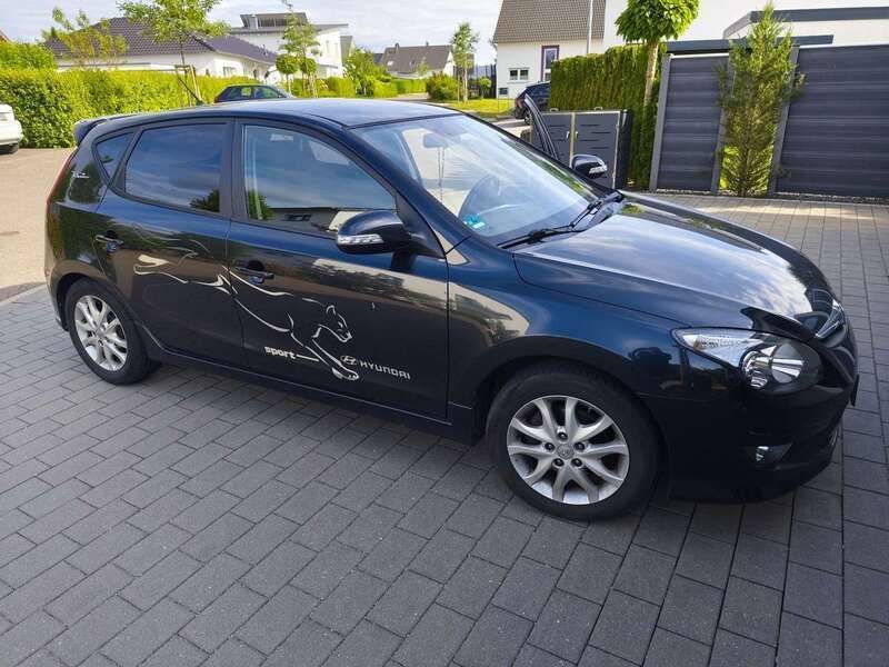 Gebraucht 2010 Hyundai i30 Classic Limousine | 2.000 € (Superpreis) - Bild 1/4