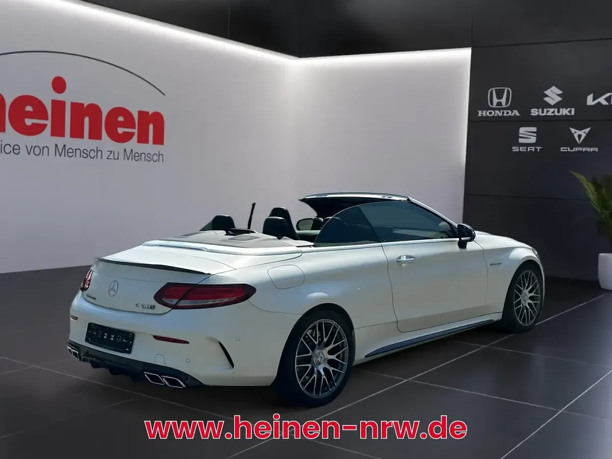 Gebraucht Mercedes C63 AMG AMG 476 PS (350 kW) 2017 Weiß Cabrio