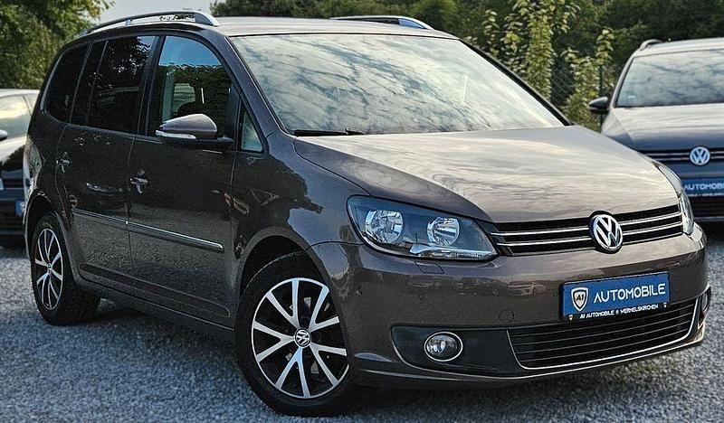 Gebraucht VW Touran Highline 140 PS (102 kW) 2011 Braun Van / Kleinbus